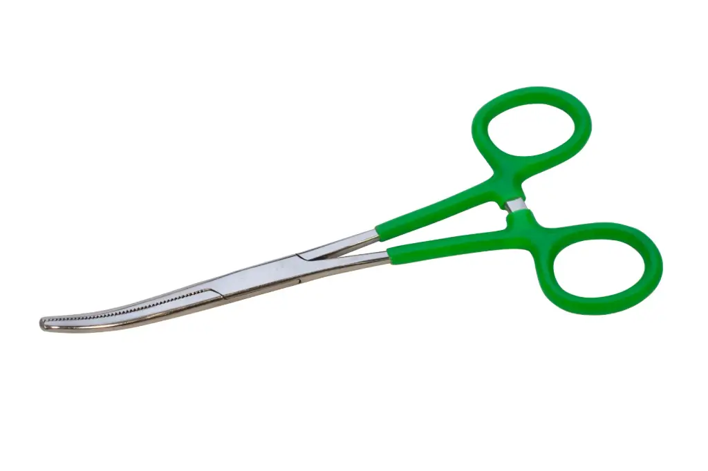 HEMOSTATS - CURVED SERRATED