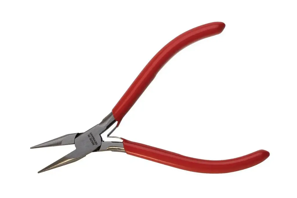 [46-106] GERMAN CHAIN NOSE SMOOTH JAW PLIERS