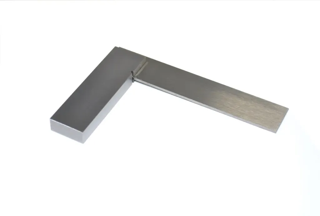 [35-143] PRESISION STEEL SQUARE 3"