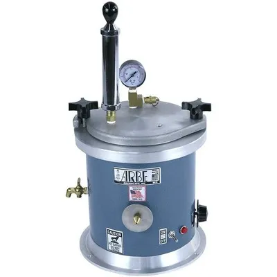 [WI-201.011] ARBE 2-3/4 QT WAX INJECTORS (With Hand Pump)