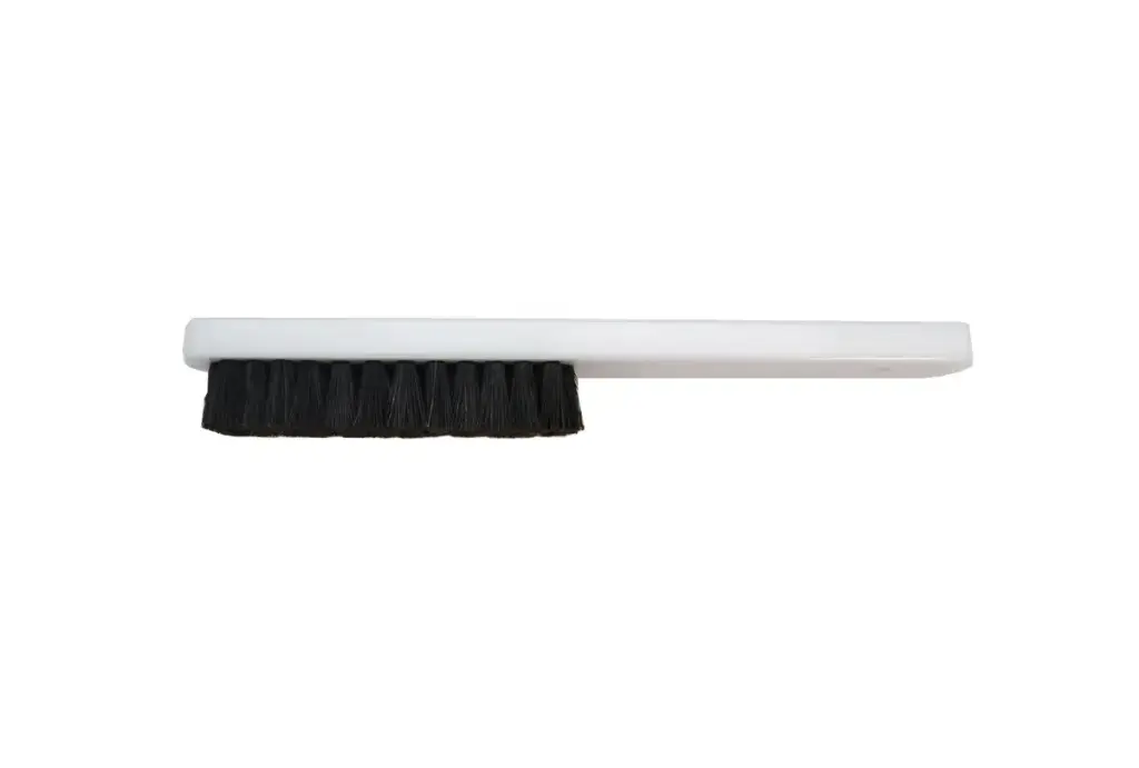 [16-095] WASHOUT BRUSH PLASTIC HANDLE 4 ROW 7-1/2"